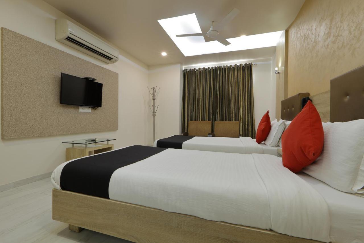 Hotel Unity Ahmedabad Exterior photo