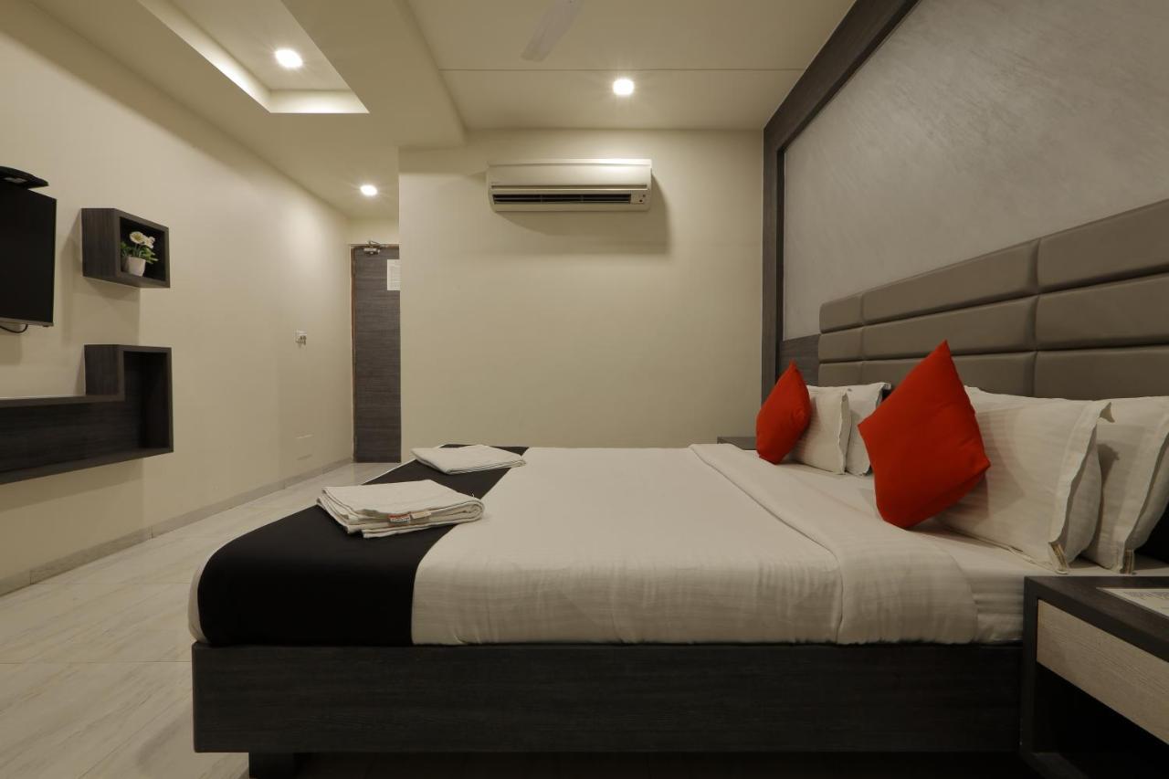 Hotel Unity Ahmedabad Exterior photo