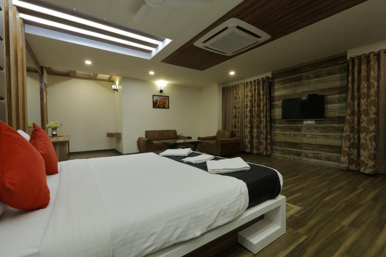 Hotel Unity Ahmedabad Exterior photo